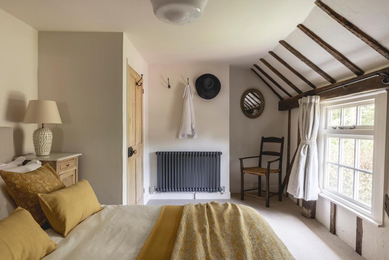 Cosy Cottage With Beautiful Garden, Hottub & Sauna Marden  Экстерьер фото