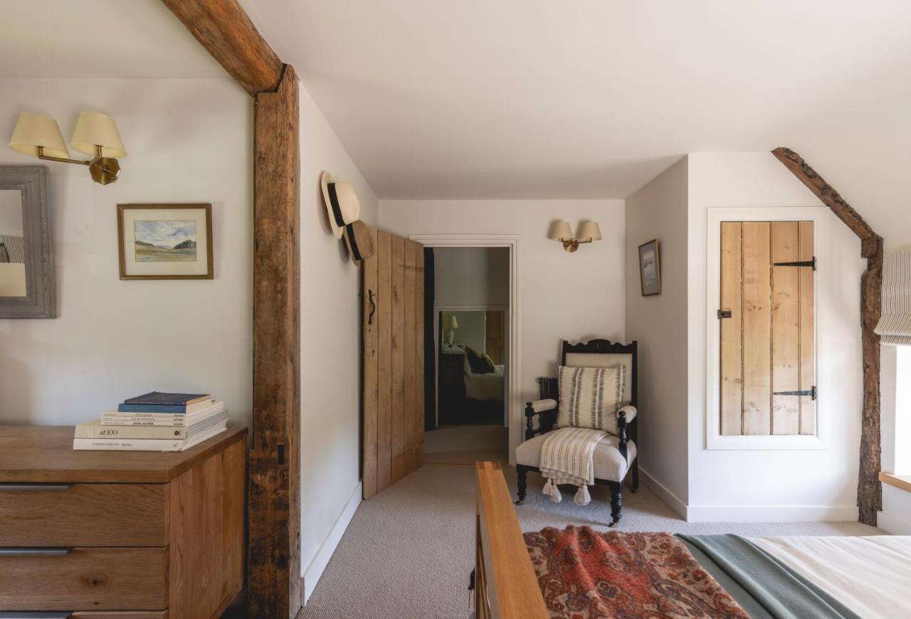 Cosy Cottage With Beautiful Garden, Hottub & Sauna Marden  Экстерьер фото